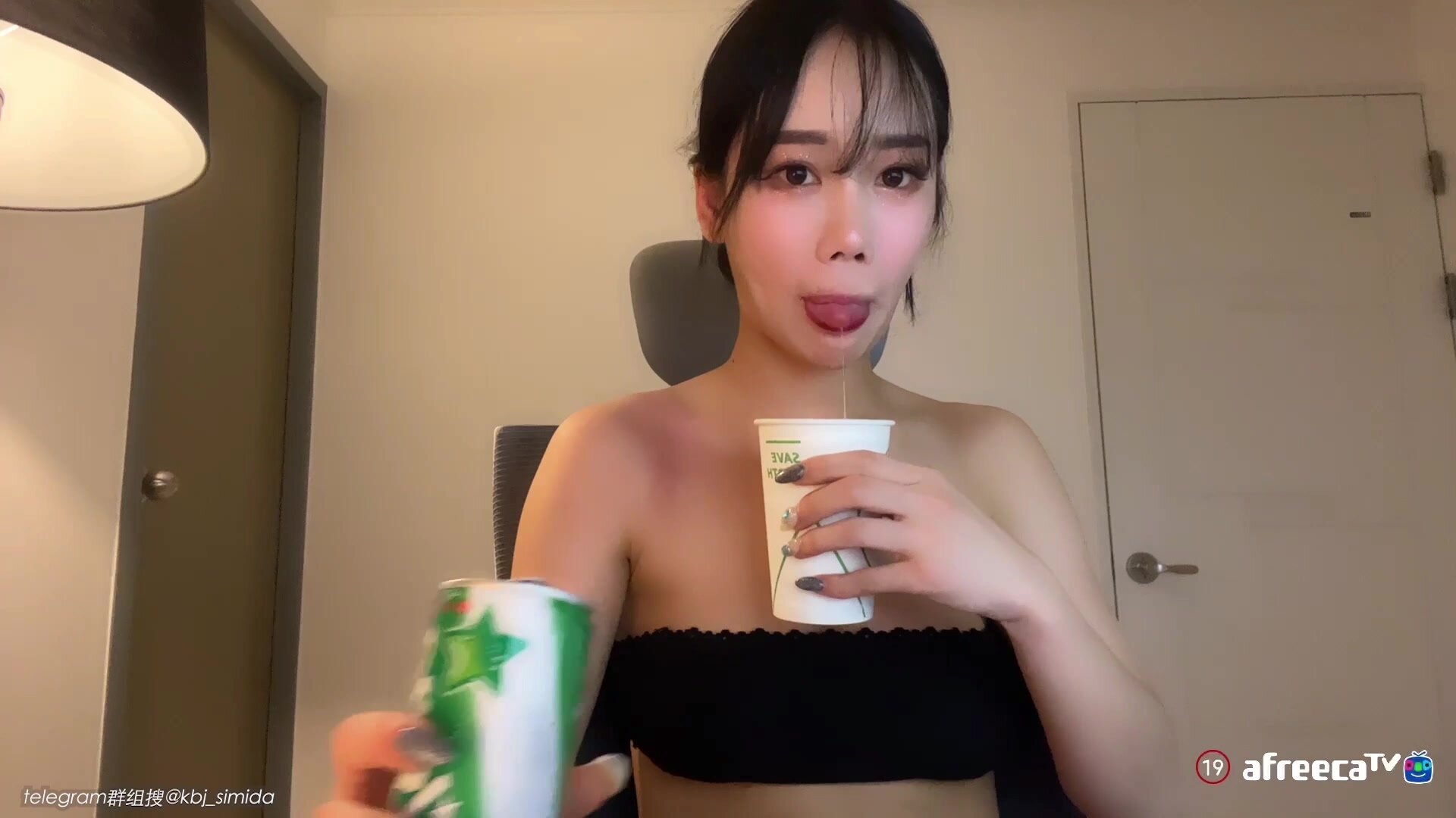 Korean smoking spitting - video 4 - ThisVid.com на русском