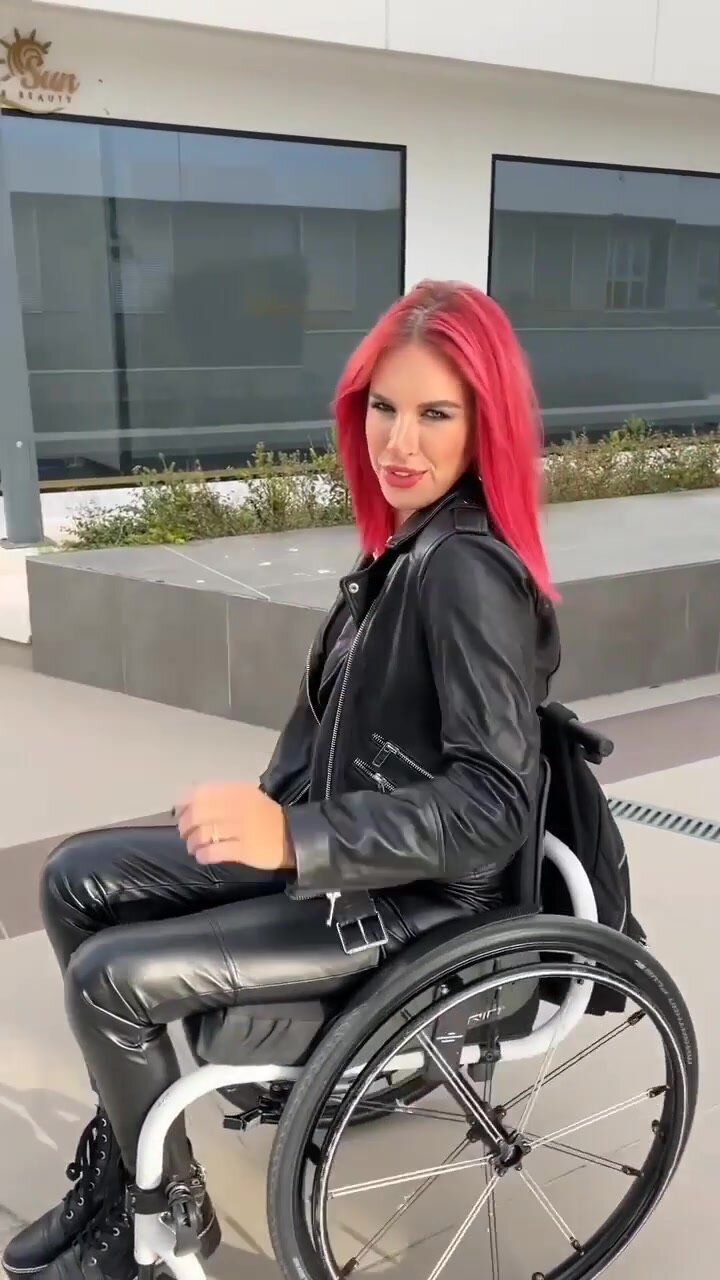 wheelchair amateur graduate porn