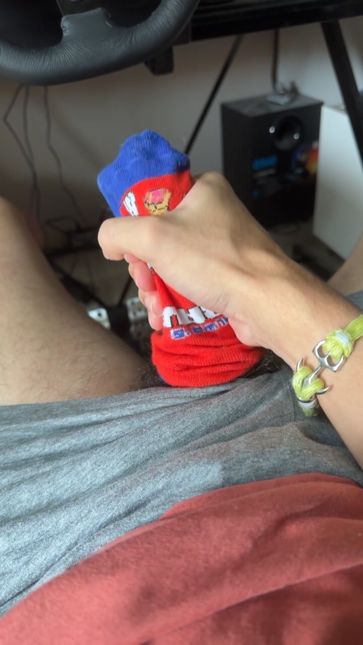 Cumming in sock - ThisVid.com