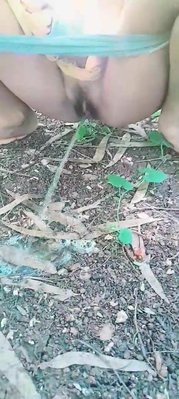 tumblr japanese outdoor  squat pussy 2 