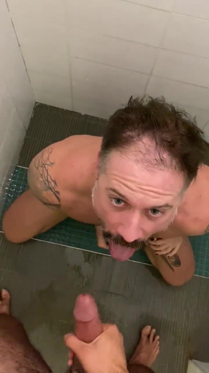 Huge cum shower - ThisVid.com