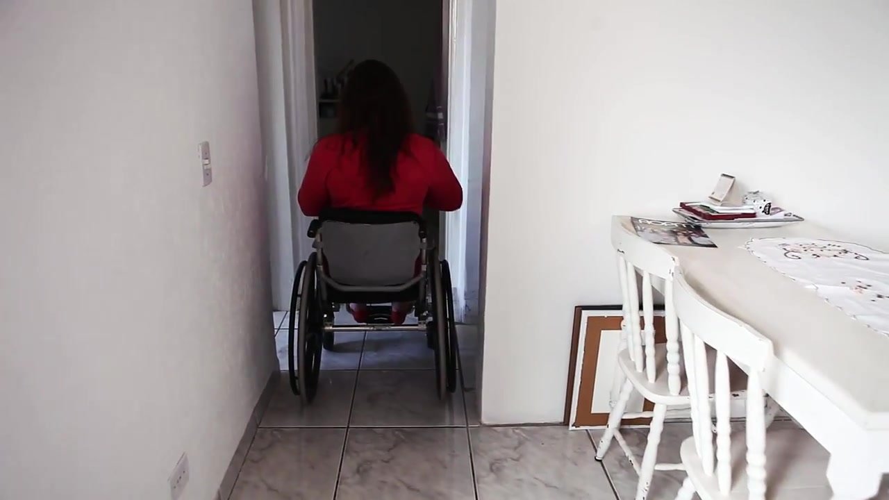 Paraplegic mom - ThisVid.com