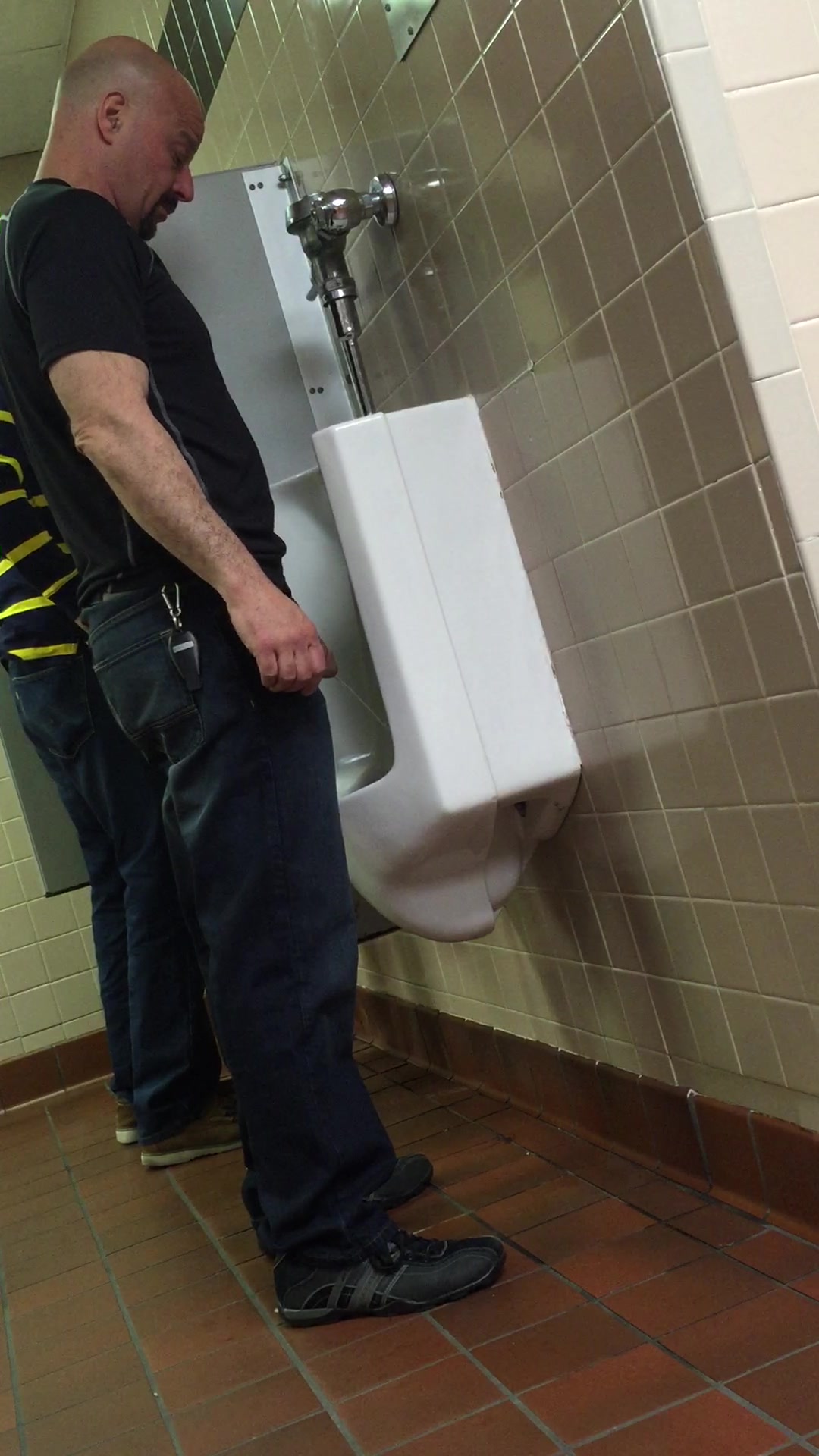 public urinal voyeur jerk video