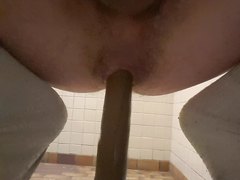 Big squatting shit and piss