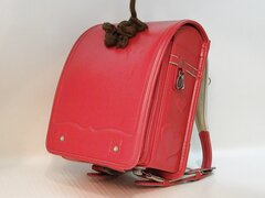 Pooping to Japanese schoolbag 7