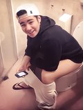beautiful boys pooping