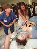 Women resuscitating men