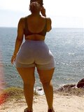 Big Butt, wide hips, big thighs