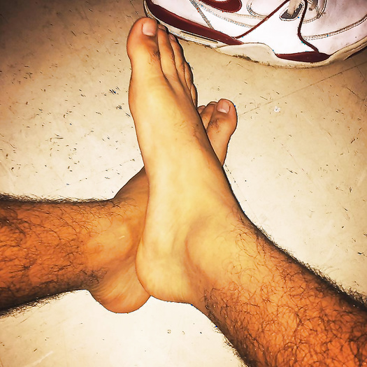 Arab feet