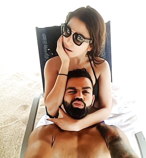 Virat Kohli nude with his wife