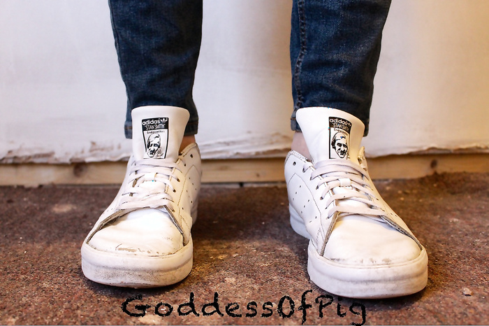 Sneakers: White Adidas Stan Smith