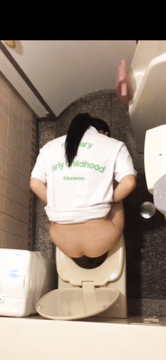 Asian toilet voyeur