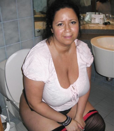 Sexy Toilet Pics