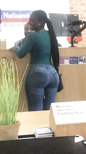 Ass in the city 2
