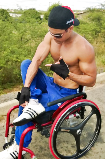 MUSCLE IN A WHEELCHAIR
