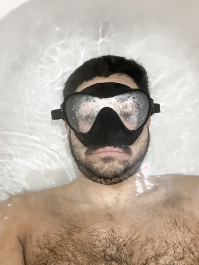 Underwater in tub