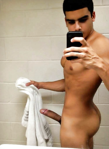 Arab naked selfies