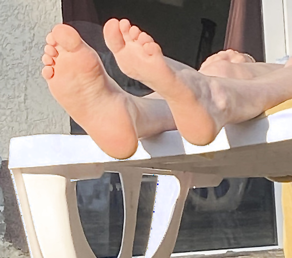 Feet.