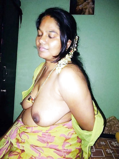 Tamil Newly Wife boobs show