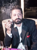 suit cigar