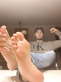 Jerk off to these hot soles