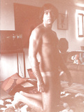 me another naked day in Miamim apartment