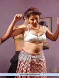 Saree aunty black panty bra