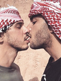 MEN KISS HOT
