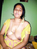 Tamil Newely Wife boobs show