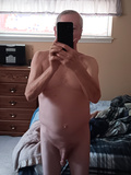 Nude Male Selfie