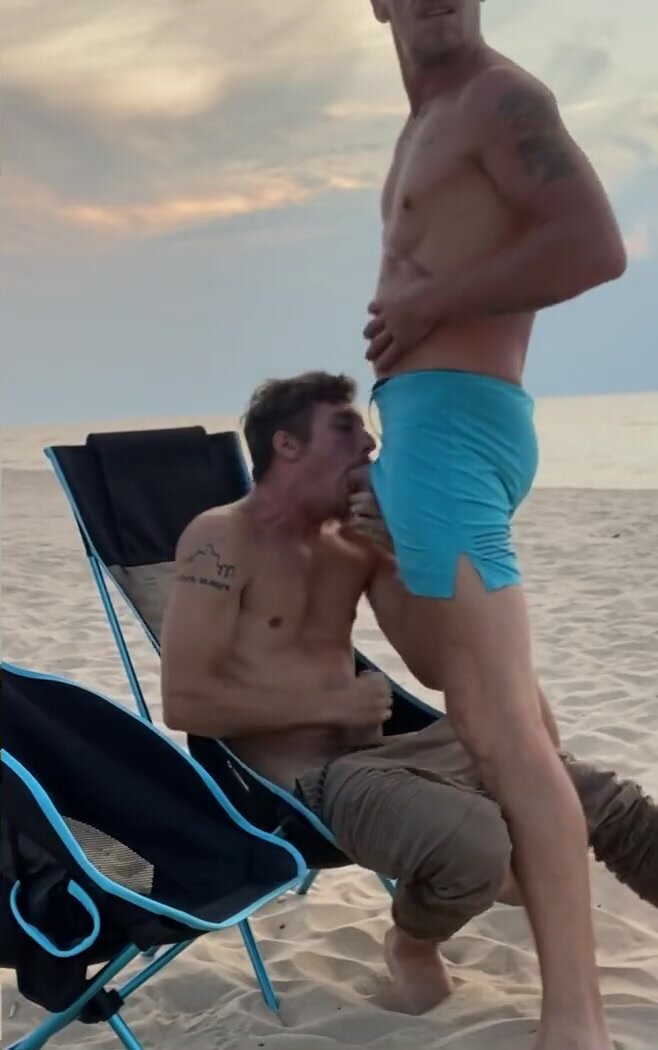 Beach cum - video 5