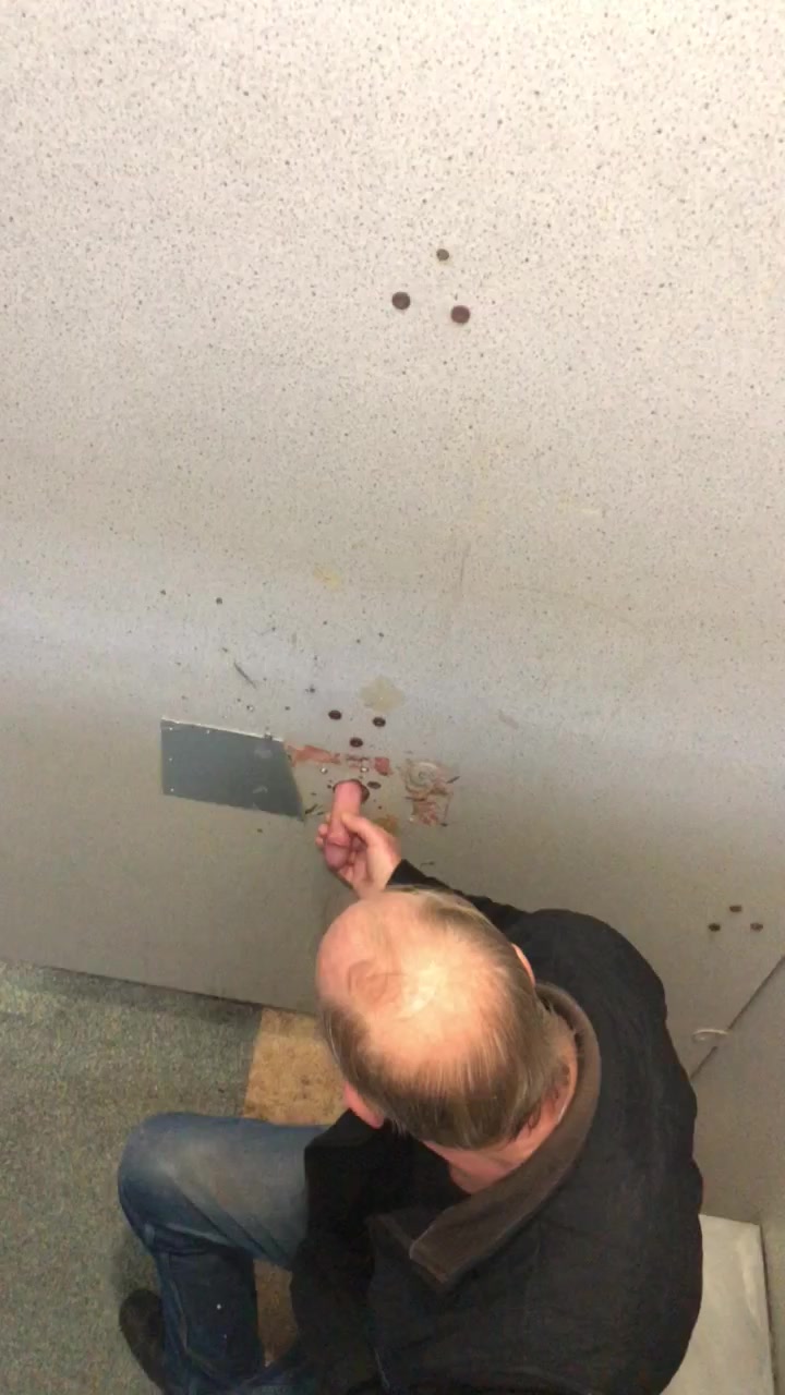 Overstall glory hole daddy wants a fuck