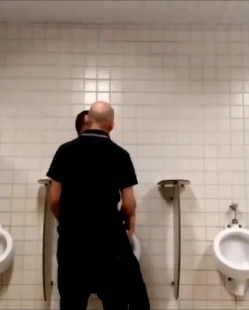 Video: Spying on public cruising toilet compilation - ThisVid.com