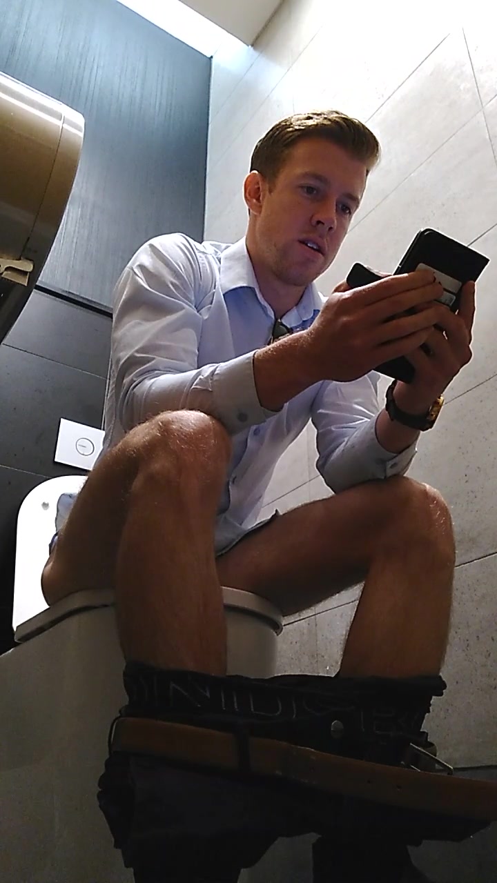 toilet bd 53- Sharp Dressed Man... shitting