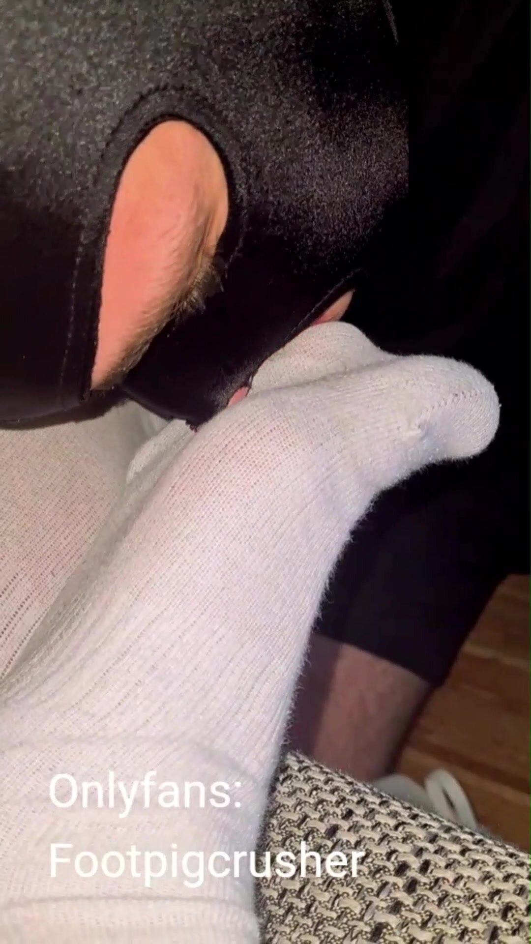 Twink getting horny while sniffing my smelly gym socks
