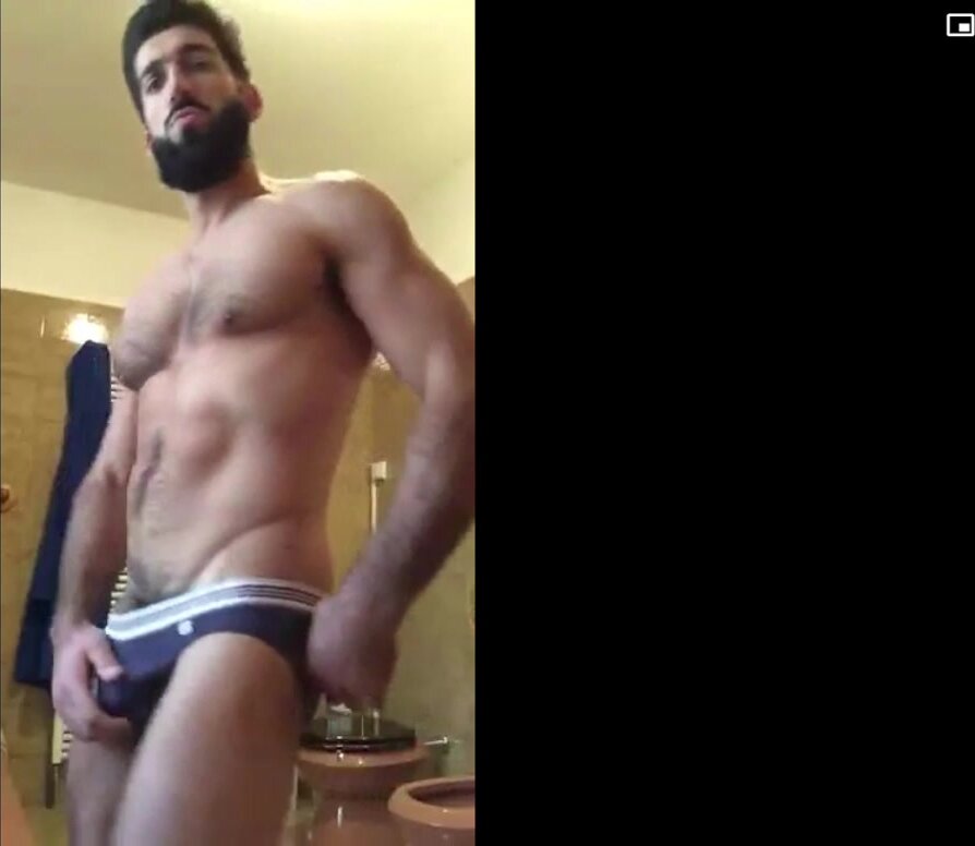 arab daddy strips for you