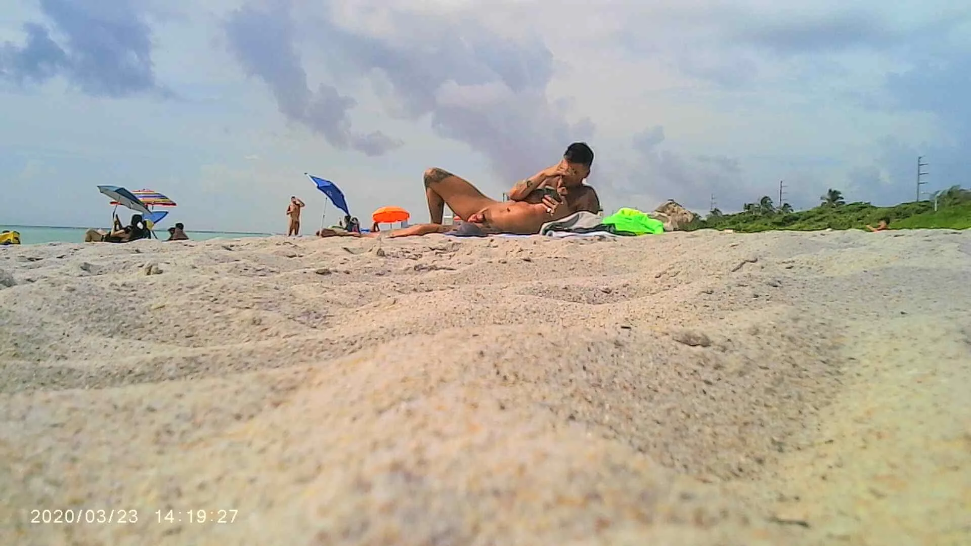 Nudist & Naturism: Nude Beach Couple - ThisVid.com