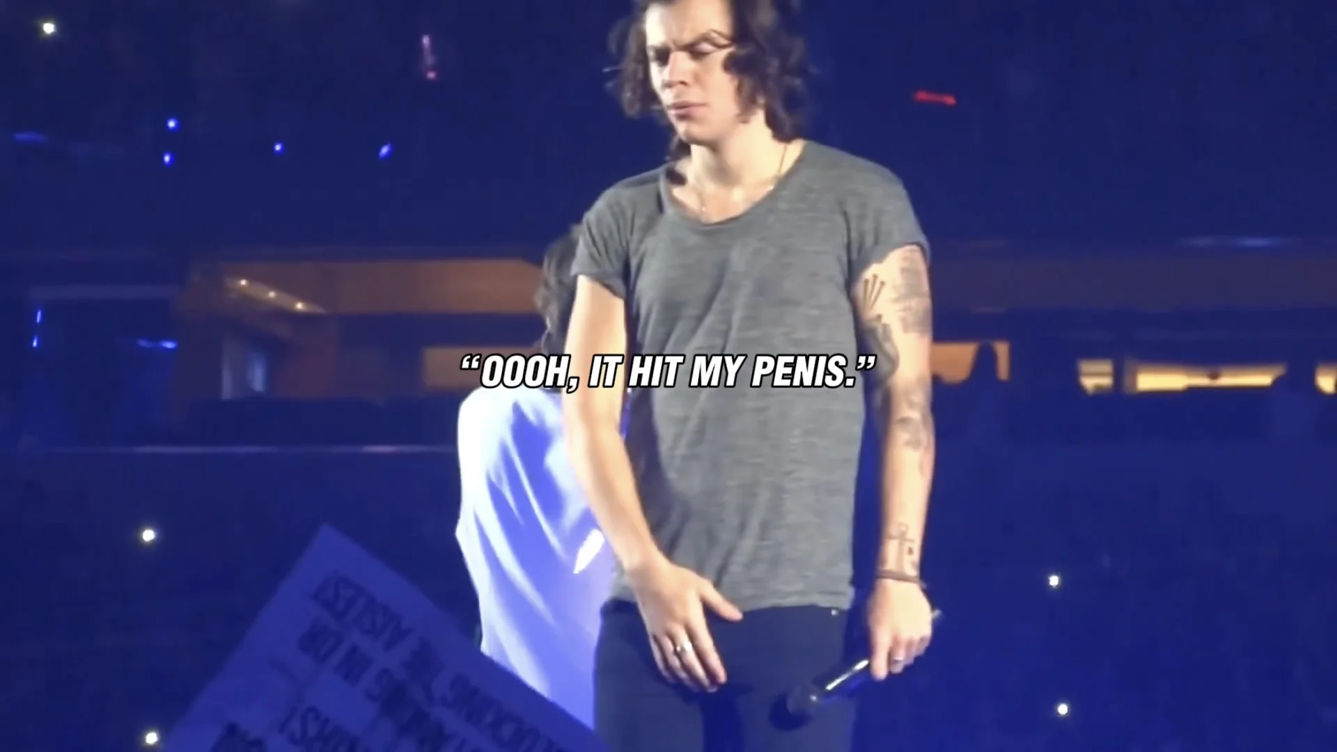 Harry Styles being hit in the crotch by a thrown object - ThisVid.com