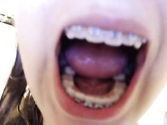 Sexy Camgirl Showing The Inside Of Her Mouth