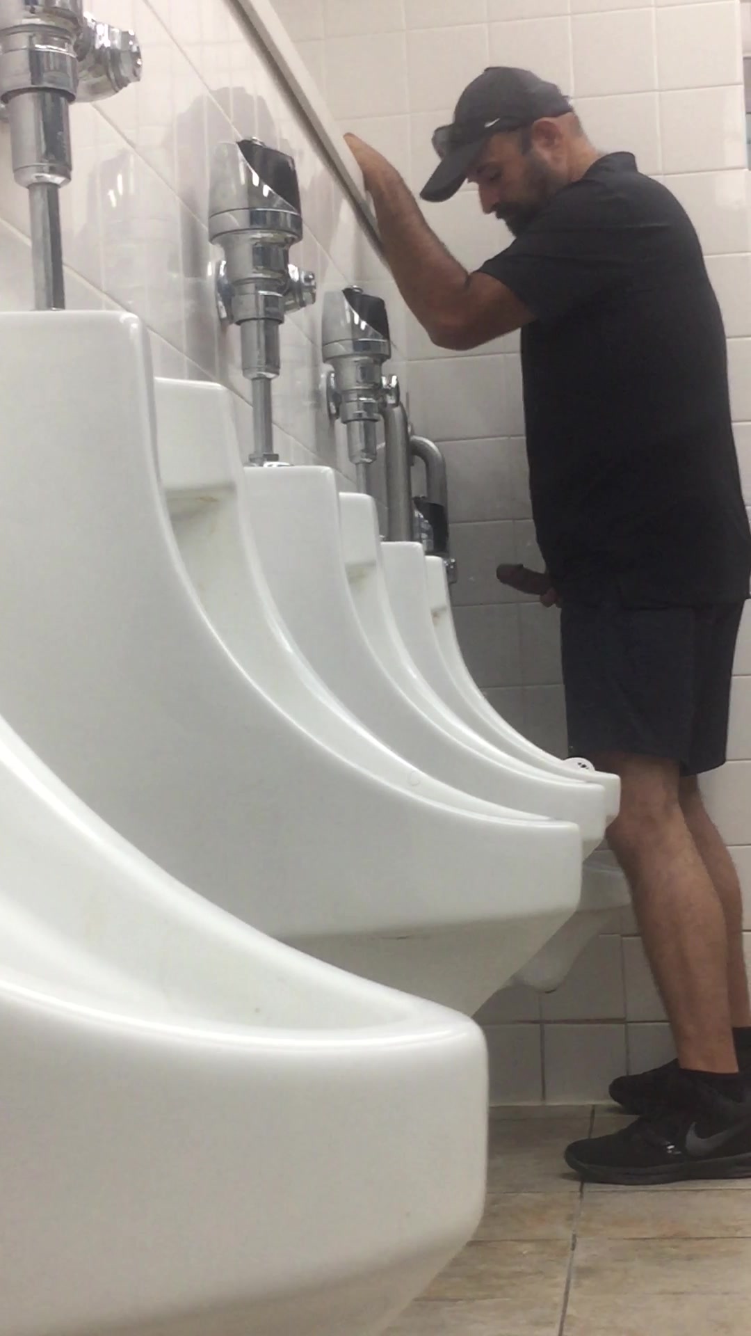 urinal play 14b