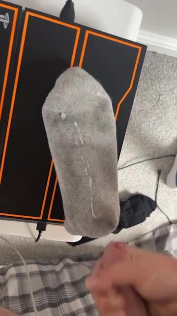Cum on dirty sock