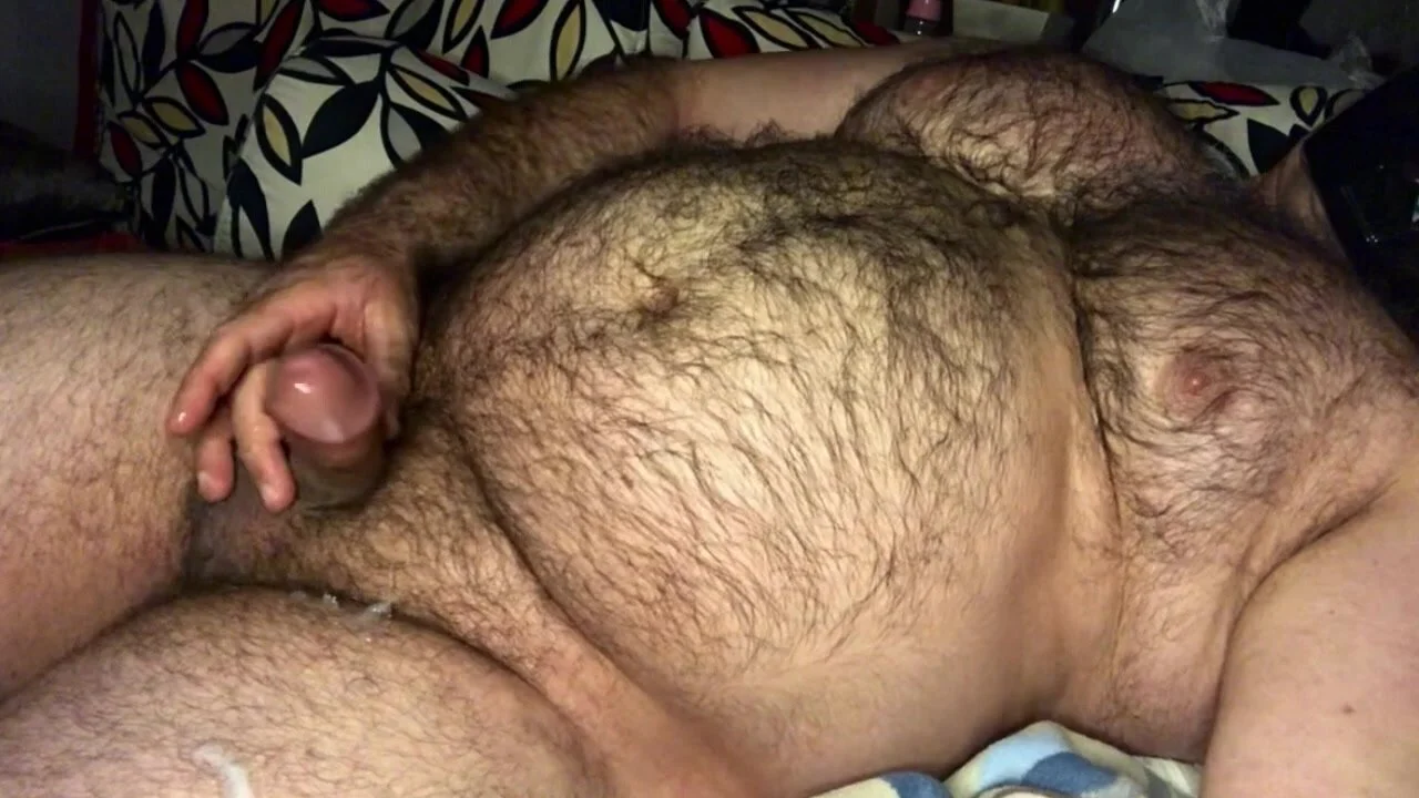 Big Turkish Bear Jerking Off 2 - ThisVid.com