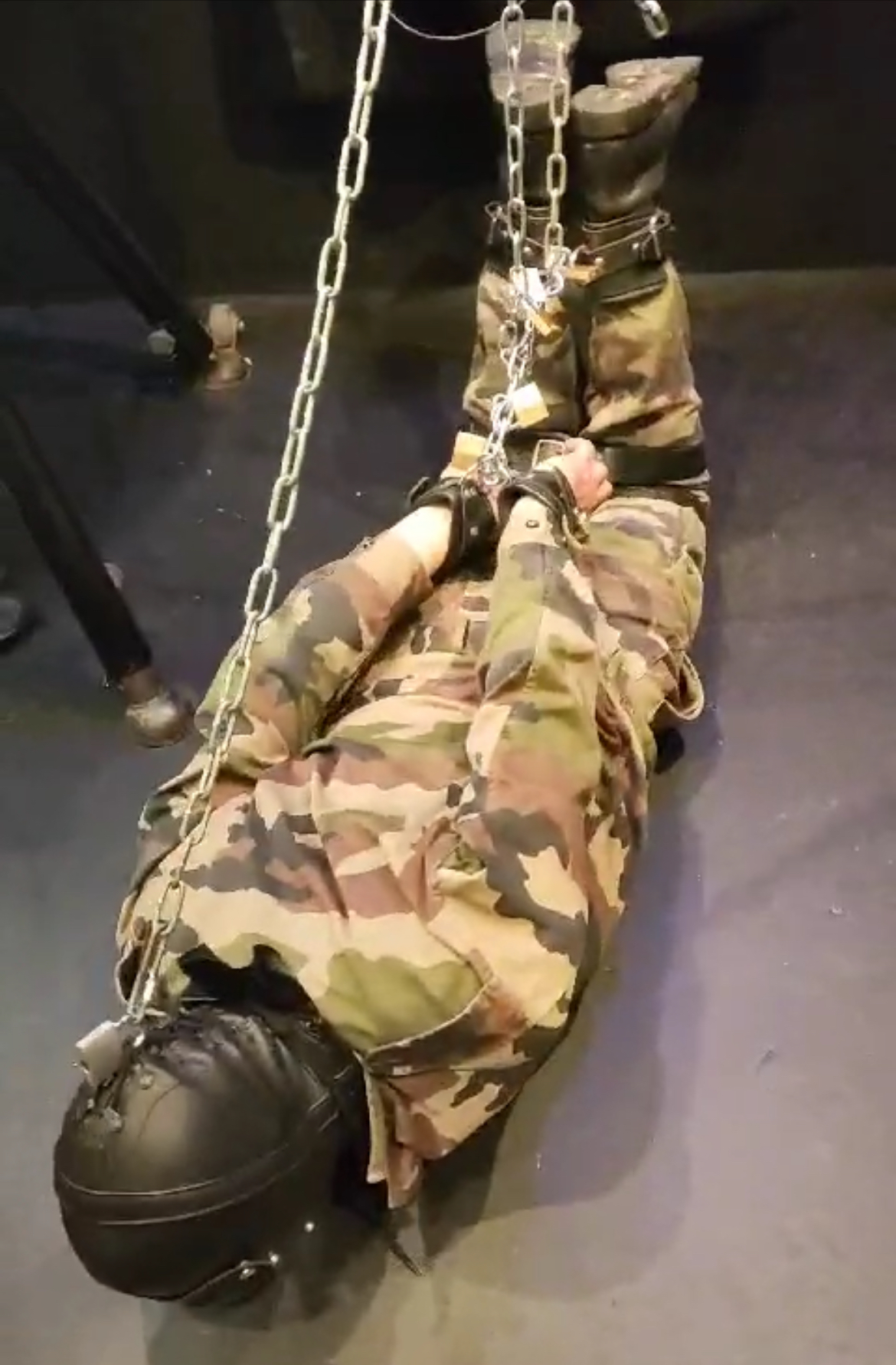 Hogtied militaire