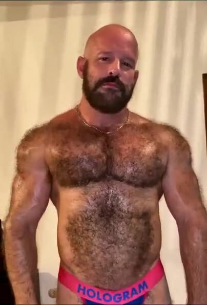 My New Favorite Muscle Bear Daddy Is Sexy AF