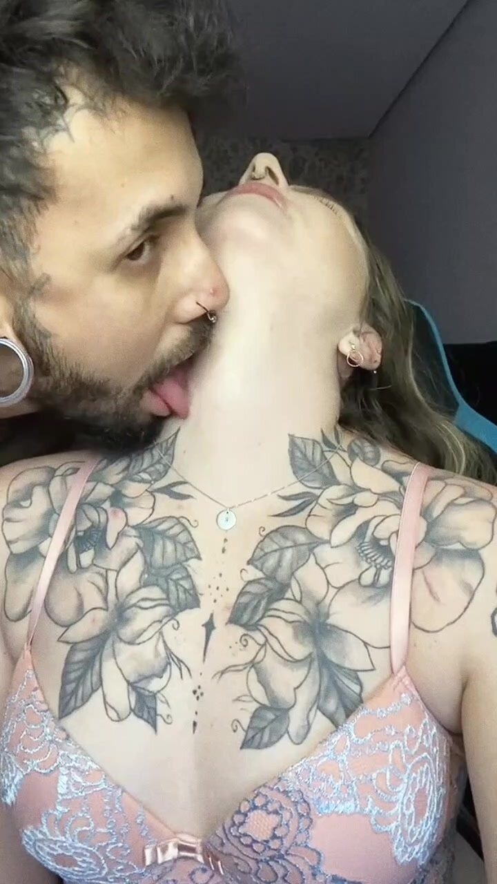 Tinder Neck Kissing