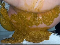 Sloppy diarrhea - video 4