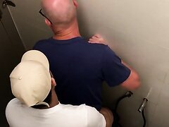 Asian Guy Caught Fucking White Foreigner in Bathroom P1