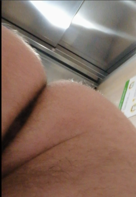 Elevator flash ass dick teen public anal beads