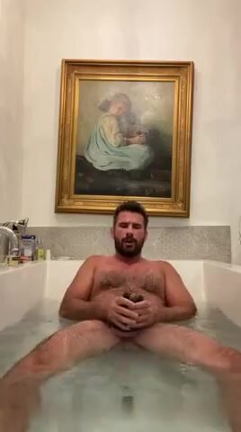 Str8 Porn Star M Ferrara’s Bathtub Tease For The Gays 1