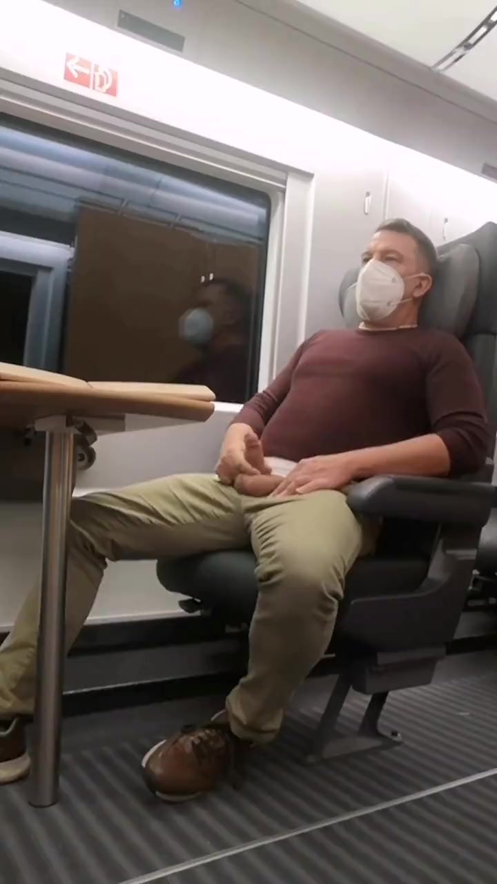 Cumming on the train
